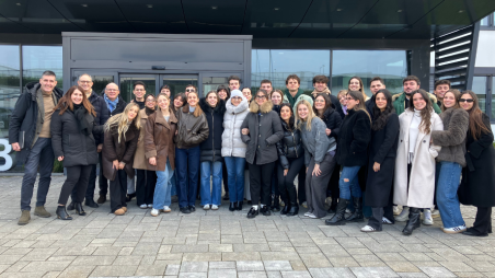 Company Visit foto di gruppo